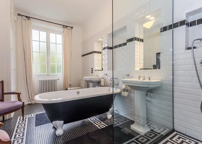 Vila Arty Miramar - 3 Etoiles - Welkeys Biarritz